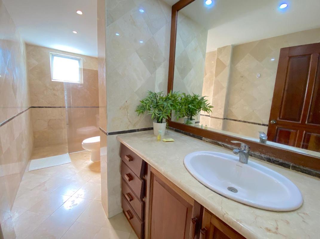 Blue Ocean Beachfront Villas & Apartments - Wifi, Pool, Bbq, Playa Los Corales 푼타 카나 외부 사진